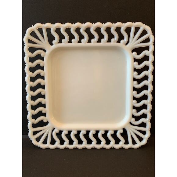 Vintage 1940s Westmoreland Milkglass White 8.5" Square Lace S Pattern Plate - Picture 1 of 6